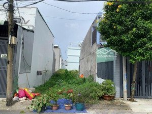 đất ngay chợ việt kiều giá 1,1 tỷ 80m2 thổ cư , sổ hồng riêng