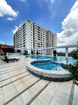 tìm khách thiện chí thuê cao ốc phú nhuận penthouse, 370m2/ 4pn+4wc giá chốt 30tr/th