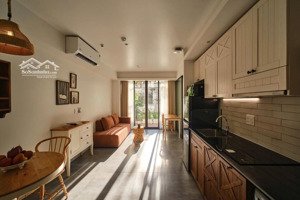 cho thuê căn hộ 1 phòng ngủ, siêu hot tại quận 7/ đầy đủ nội thất, bancon, gần lotte, crescent mall