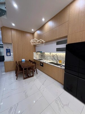 siêu phẩm hoa hậu đón tết tại phố nơ trang long chỉ 10,6 tỷ