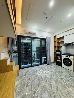 toà ccmn ngã tư sở - royal cty. 7 tầng thang máy, 109m2 x mt 7,2m x 27 phòng. giá 28,6 tỷ