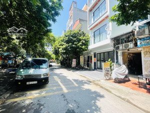 kđt văn phú nhà 5 tầng 90m2, mt 5m giá hơn 19tỷ. phân lô vỉa hè thoáng sáng