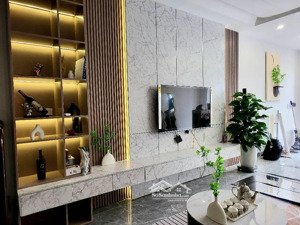 quá rẻ, 43m2*3 tầng dân xây mới, trung tâm trâu quỳ, hàng xóm vinhome, sinh viên tấp nập, giá 6.6ty