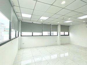 cho thuê sàn vp 70m2 view kính, thông thoáng đường núi thành - quận tân bình