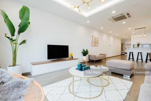 bán căn hộ chung cư 671 hoàng hoa thám, 178m2, 3 pn, thoáng mát, giá 14 tỷ. lh: 