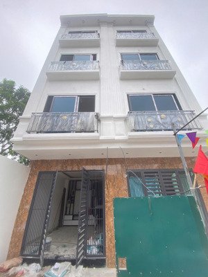 tìm nhà vân côn rộng thoáng trước sau cân nhắc căn này. 53m2x4t, 4pn, tiện ích gần giá chỉ 4,15 tỷ