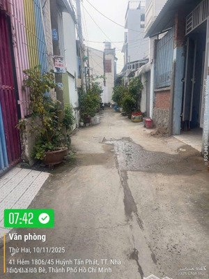 bán gấp nhà cấp 4 - dt 67,2m2 - giá 4,3 tỷ đang cho thuê có dòng tiền - hẻm 1806 gần cầu phú xuân