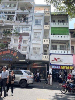 bán nhà mặt tiền đường lê văn sỹ, p14, quận 3 dt: 5 x 22m 4 lầu hđ thuê 100 triệu
