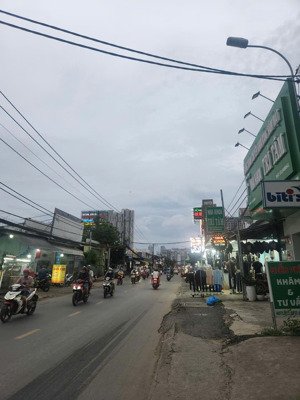 124 tr/m2: lô góc đường nguyễn thị định, 11x24m, 268m2. ctxd hầm, 6 tầng, ~ 1000m2 sàn