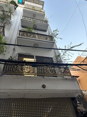 bán nhà lạc long quân- vị trí đắc địa- ngõ ô tô tránh- kinh doanh bất chấp- mặt tiền rộng-nở hậu