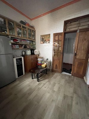 bán căn hộ tập thể mai dịch, cầu giấy, sử dụng 80m2, 2pn, 2vs riêng biệt, ô tô chân toà, nhỉnh 4 tỷ