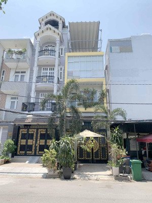 bán nhà mặt tiền kdc bình hưng - phong phú ngay bến xe q8. nhà có hầm để xe. vị trí tiềm năng n