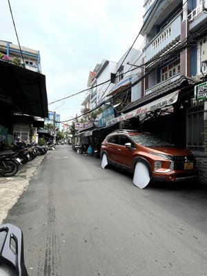 bán căn hộ chung cư 2pn, 2wc tại phường 15, quận 10, hcm chỉ với giá tốt 2,5 tỷ