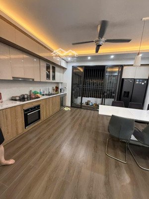 bán 01 căn duy nhất đường 21m, thông thoáng, giá giảm sâu chỉ 26,5 tỷ. lh e.thắng: 