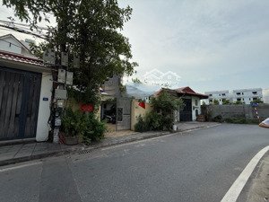 bán nhà khu phân lô a38 tư đình 260m² , mt 7,7m nhà 4tầng ôtô tránh vỉa hè giá 43tỷ .