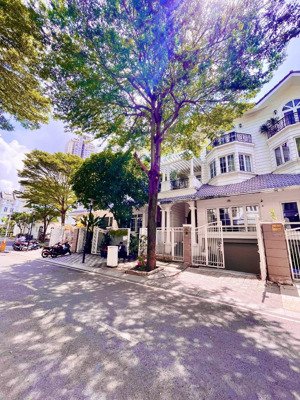 biệt thự villa sài gòn pearl 92 nguyễn hữu cảnh-hầm 3 tầng-giá 95 tỷ