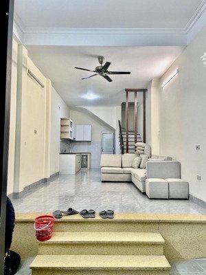 đức diễn nhà dân xây 4 tầng-40m -mt 3.8m -ngõ nông -giá hơn 8 tỷ