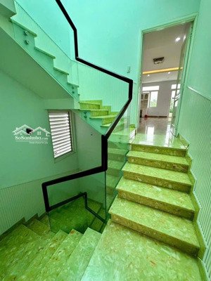 bán nhà 2 lầu mặt tiền đường số 10 ngay kdc bình hưng, bình chánh