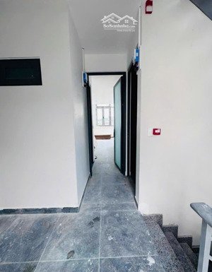 bán dãy căn hộ mới xây sau lưng đại học đà lạt chỉ 5 tỷ.