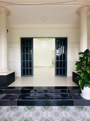 bán nhà kiên cố, đẹp xã vĩnh ngọc, gần chợ chiều lương định của, nha trang