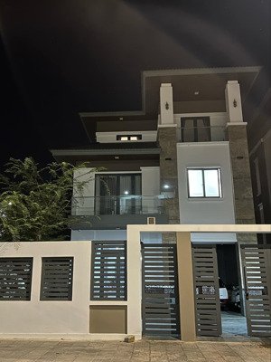 cho thuê nguyên căn biệt thự bà rịa city gate 340m2 full nội thất