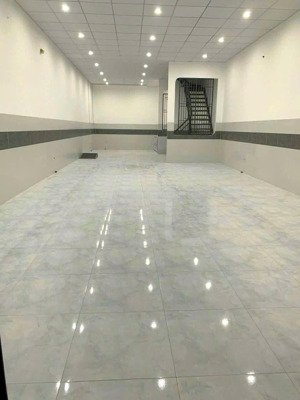 nhà trục chính 1b khu nam long 1, lộ 30m, đông bắc, 1 trệt 1 lửng, 2 toilets, cần thơ