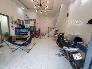 nhà tốt! nhà chính chủ 2 tầng| 37,7m2 vuông vức| 2 phòng ngủ| hẻm lớn 1 sẹc đường mai hắc đế quận 8