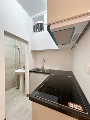 bán nhà ngõ văn chương, - đống đa, dân xây - vị trí đẹp - ngõ thông - gần ô tô - tt đống đa