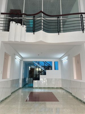 bán gấp nhà hẻm kinh doanh lê thúc hoạch, 88m2(4.2x21), 2 tầng, chỉ 8tỷ nhỉnh tl