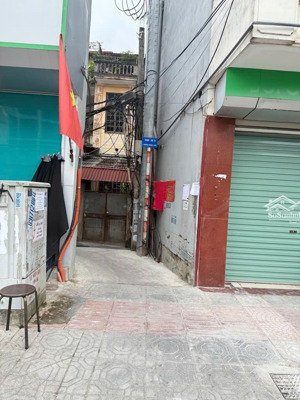 bán căn nhà 5 tầng kiên cố, vị trí vàng ngọc lâm, long biên, cách phố ngọc lâm 100m, giá 15,2 tỷ