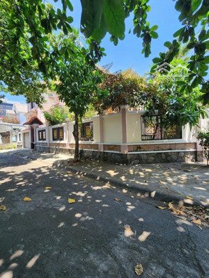 lô góc 2 mặt tiền 10x25 hẻm 668 quốc lộ 13, hiệp bình chánh vị trí đẹp, giá tốt!