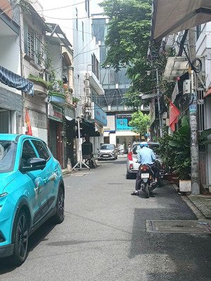 nhà mới ở ngay hẻm xe hơi vào tận nhà 2 tầng tân phú nhỉnh 6 tỷ