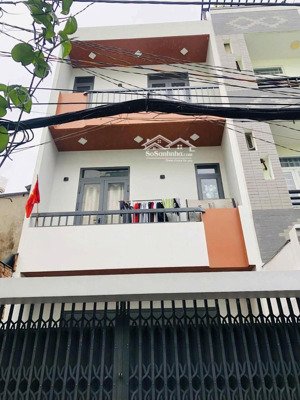 bán nhà mới cách mặt tiền nguyễn sơn 2 căn, hẻm xe hơi đỗ cửa, 51m2(4.4x11.5) 3 tầng, chỉ 7tỷ xíu