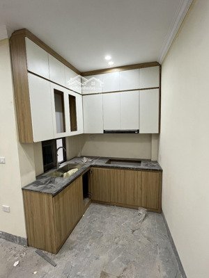 bán nhà ngô gia tự 30m giá 1,59 tỷ: nhà đẹp gọn gàng, phù hợp gd ít người ít tiền, ô tô đỗ cổng