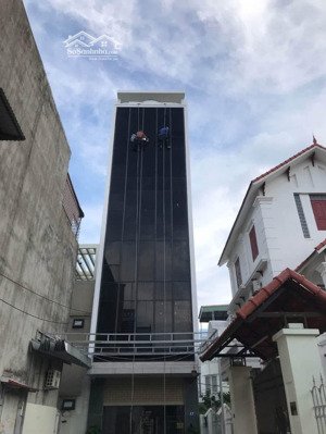 - apartment trung lực 7 tầng siêu đẹp.
- hai mặt thoáng trước sau - oto tránh nhau thoải mái