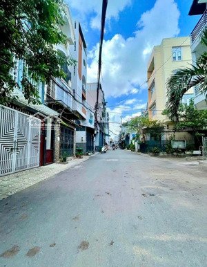 gần cityland, chợ hạnh thông tây, đường nhựa xe hơi - 110m², ngang 5 5m, vuông - 10 tỷ