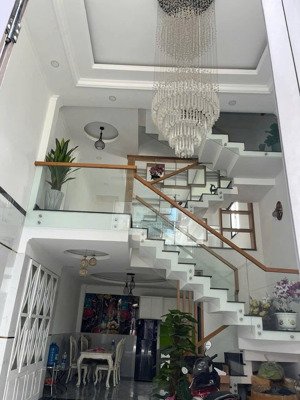 siêu phẩm nhà phố góc 2 mặt tiền -thạnh xuân-quận 12 - 50,5m2( ngang 4,9m)-5 tầng-chỉ 6,7 tỷ