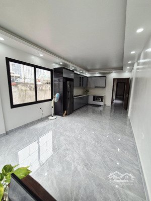 duy nhất 1 căn ngõ 73 nguyễn trãi, tt ngã tư sở, ô tô đỗ cửa, sân chơi trước nhà, 65m2, 20.5 tỷ