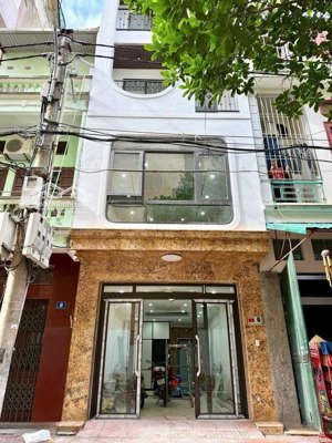 ngọc thụy - phân lô quân đội, ô tô vào nhà, full nội thất - 10.9 tỷ