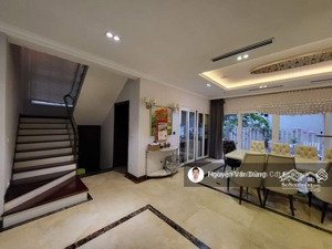 biệt thự đơn lập ecopark - hoàn thiện - gía 14x triệu/m2. lh 