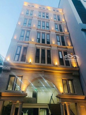 bán gấp nhà đẹp 9 tầng gần hồ tây ngõ. oto và ba gác tránh nhau ok.