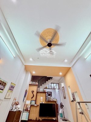 tân bình nhà 2 tầng btct hẻm 4m thẳng 1 trục 4x21m chỉ 6.x tỷ