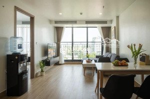 cho thuê căn hộ 1pn thiết kế đẹp và rộng, tách biệt phòng khách, đón nắng có view thành phố
