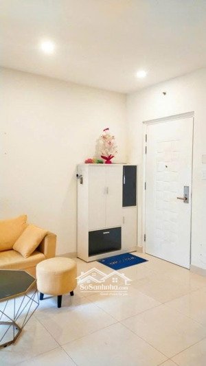 cho thuê căn 2pn full nội thất 8,5 triệu. nhà trống 6,5 triệu. lh xem nhà.