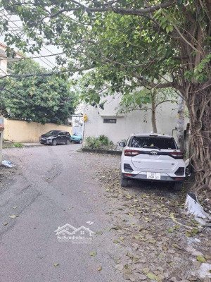 tổ ấm 2 tầng - 52m khu tân sơn nhì cần bán căn nhà lý tưởng để an cư tại khu vực tân sơn nhì, quậ