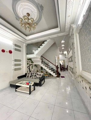 cho thuê nhà trệt 2 lầu có nội thất kdc hồng phát, thuận tiện ở mở vp công ty tại nhà