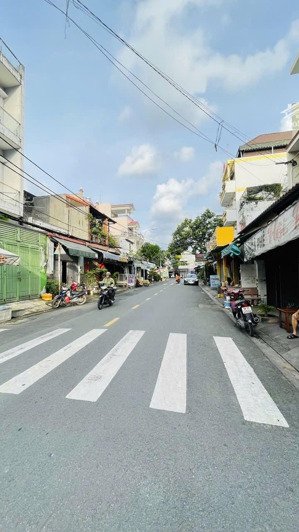 bán nhà hẻm xe tải quay đầu tân quý, 84m2(4x21), tiện xây mới cao tầng, chỉ 7tỷ nhỉnh tl