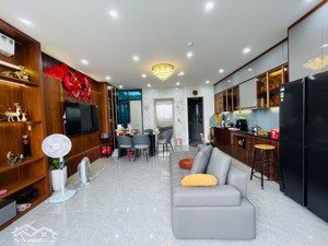 chủ thiện chí bán nhà thái hà, thang máy, 6 tầng xây mới, 40m2, đi bộ 1 phút ra ô tô