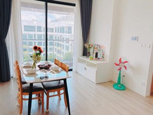 cho thuê 2pn giá 11tr , free phí ql tại lumiere q9 full nội thất, view cực chill, vào ở liền