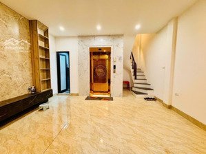cực hiếm, gần láng hạ, thang máy, 6 tầng, 40m2, nhà xây mới về ở luôn